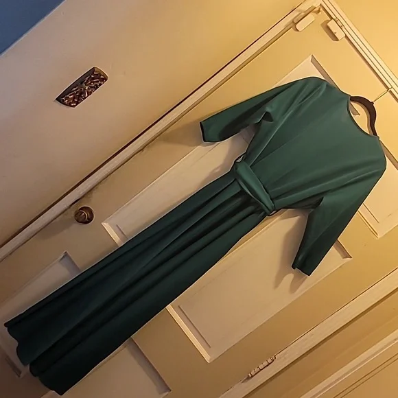 Elegant Teal Wrap Dress - Picture 2 of 6